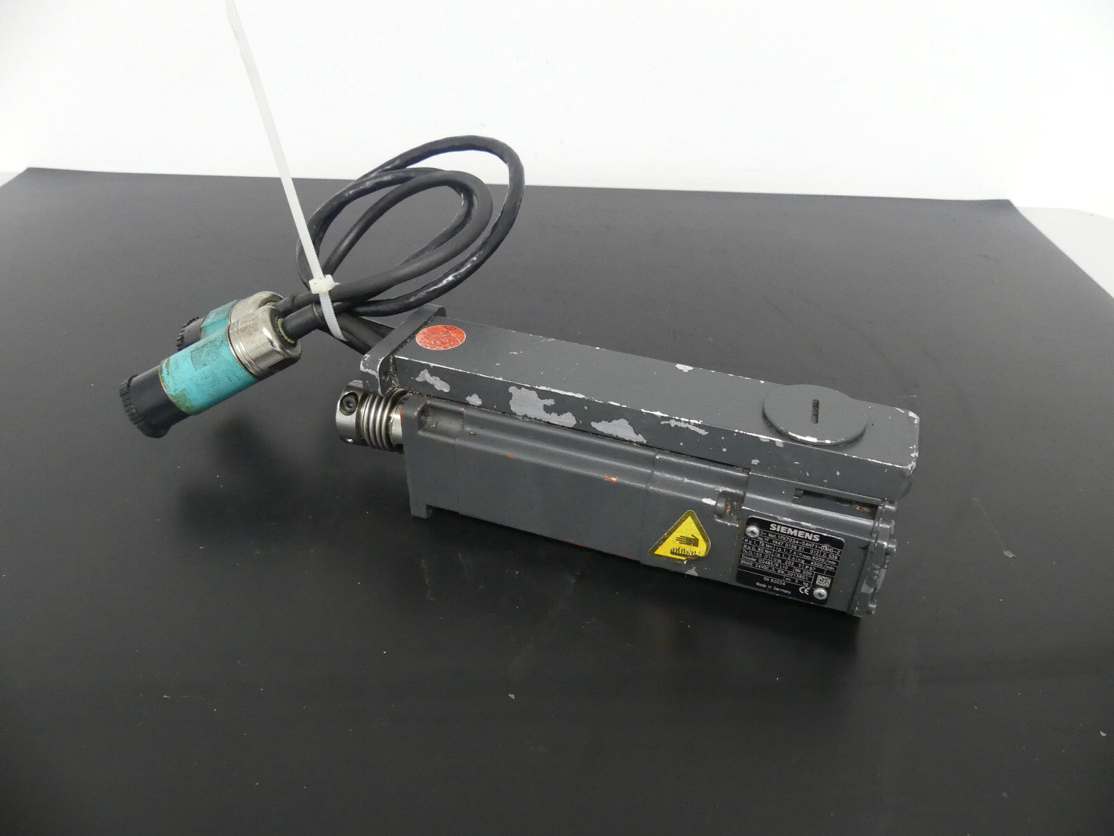 siemens 1fk7024-5ah71-0ah5-z    1fk70245ah710ah5z used s.Bilder