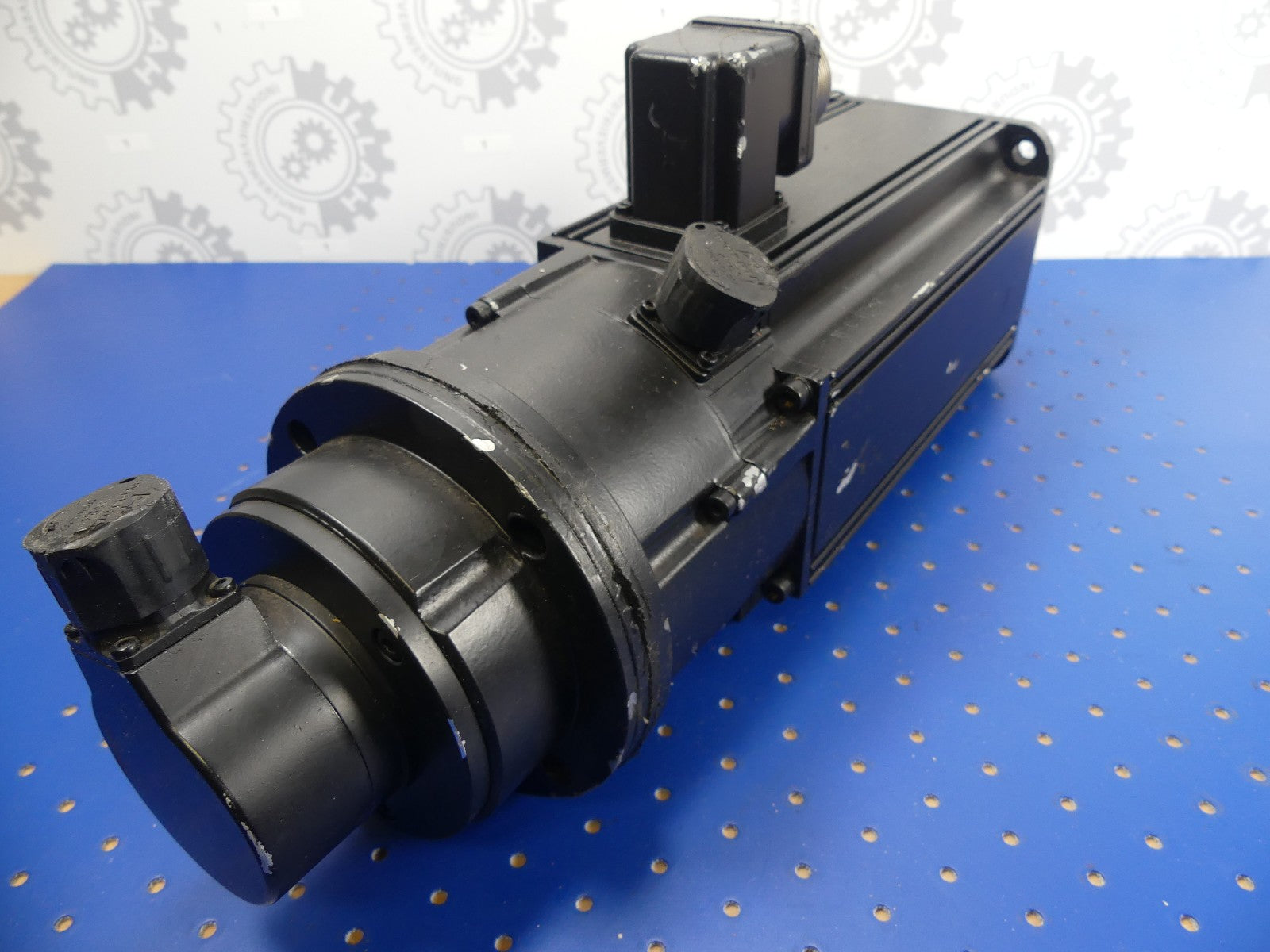 Rexroth MAC071C-0-NS-4-C/095-A-0/DI522LV/S004 Permanent Magnet Motor