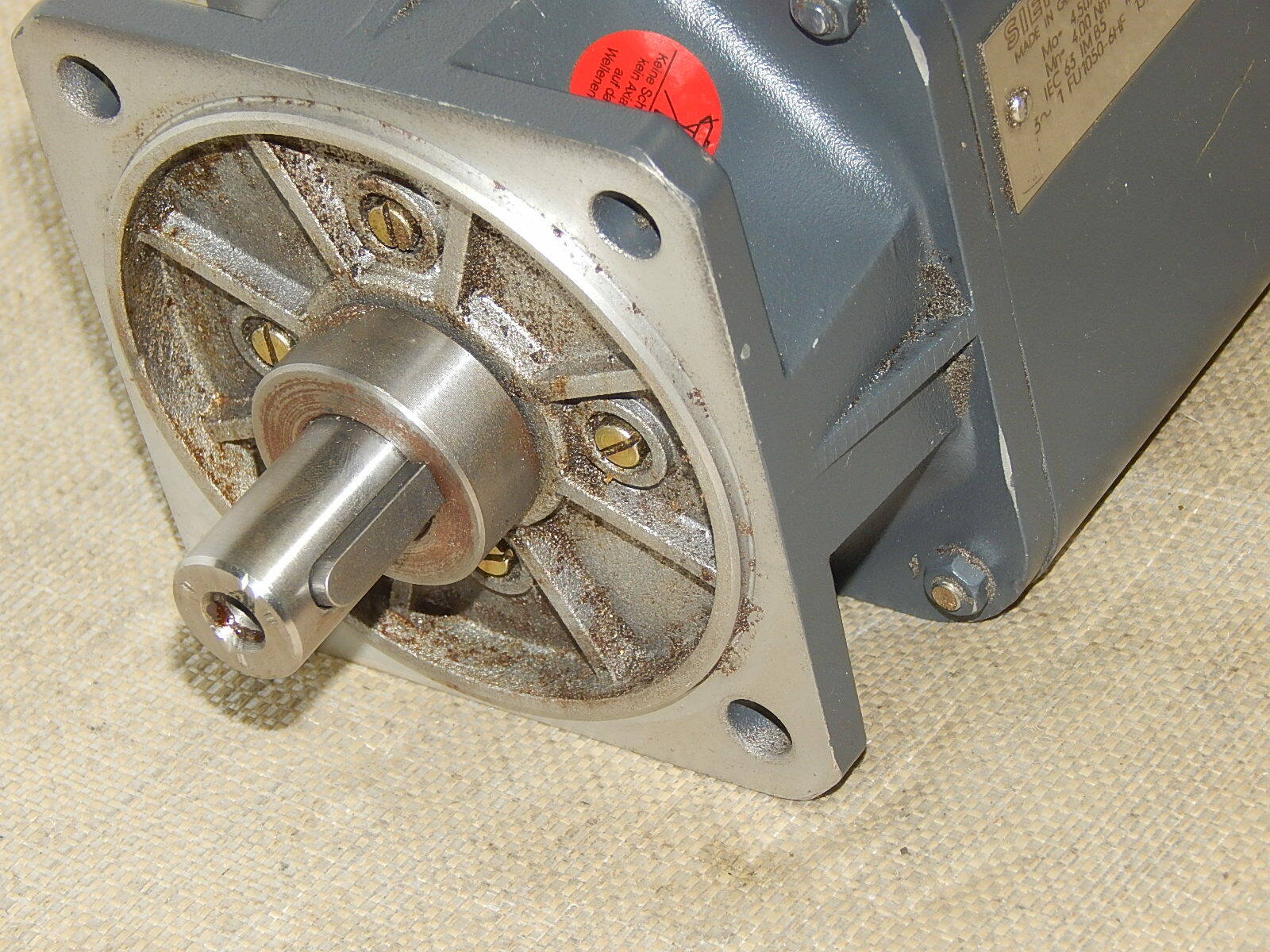 Siemens 3 Permanent-Magnet-Motor 1FT5064-0AF01-2  Used