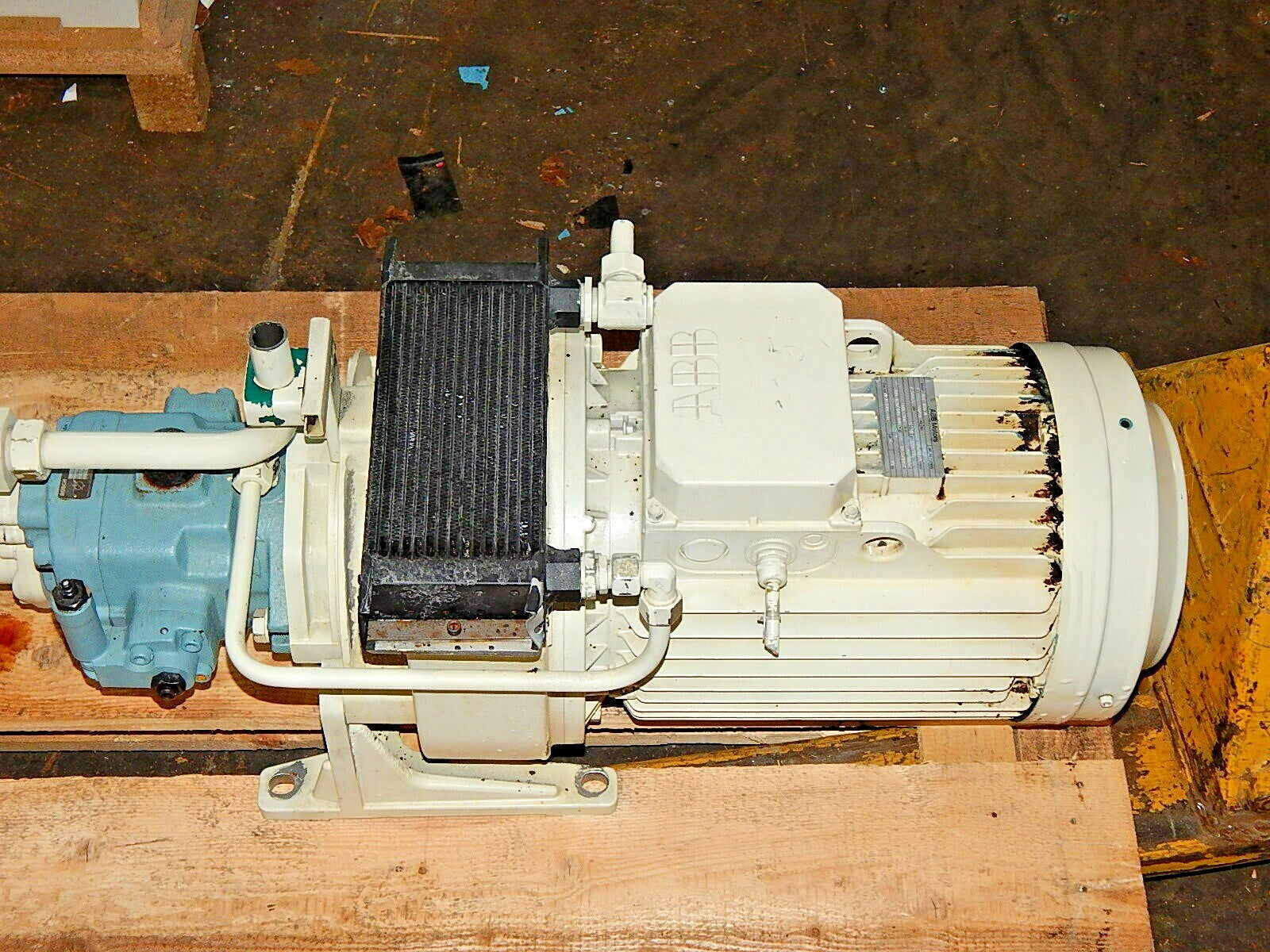 Bosch 0513 700 111 Radialkolbenpumpe Hydraulikpumpe mit ABB 7,5KW Motor Used