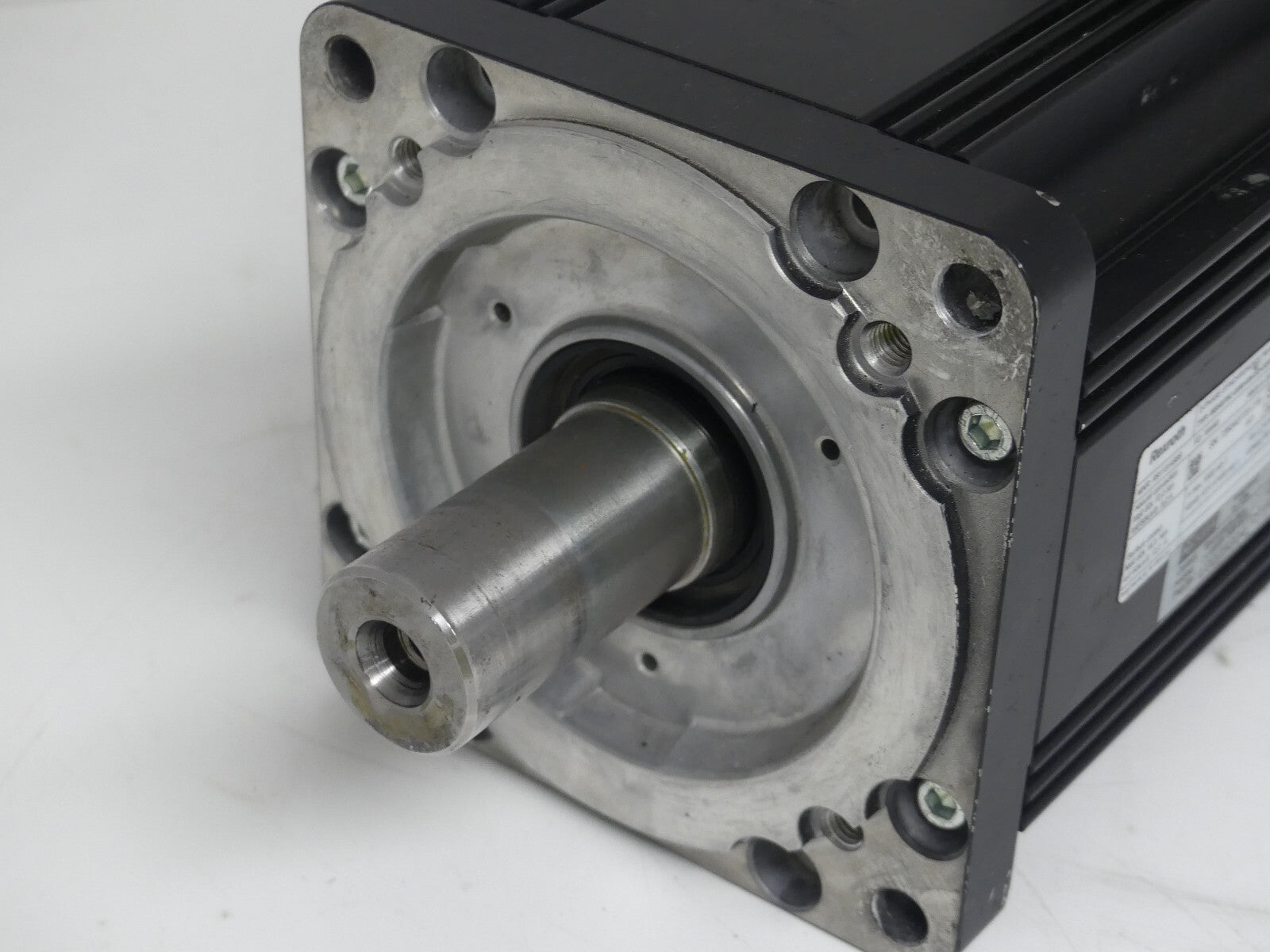 REXROTH MSK070C-0300-NN-S2-UG0-RNNN