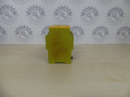 pilz PNOZ X9P C 24VDC 7n/o 2n/c 2so Sicherheitsschaltgerät 787609