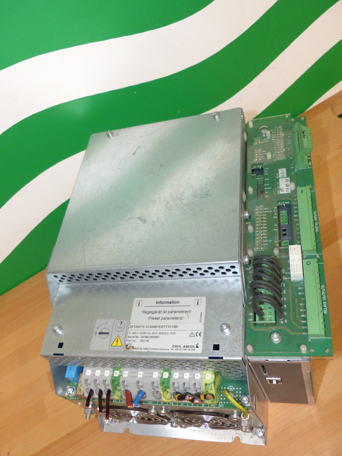 ZIEHL- ABEGG ZETADYN 3CA040-E2I1T1C1B0 Frequenzumrichter used s.Bilder