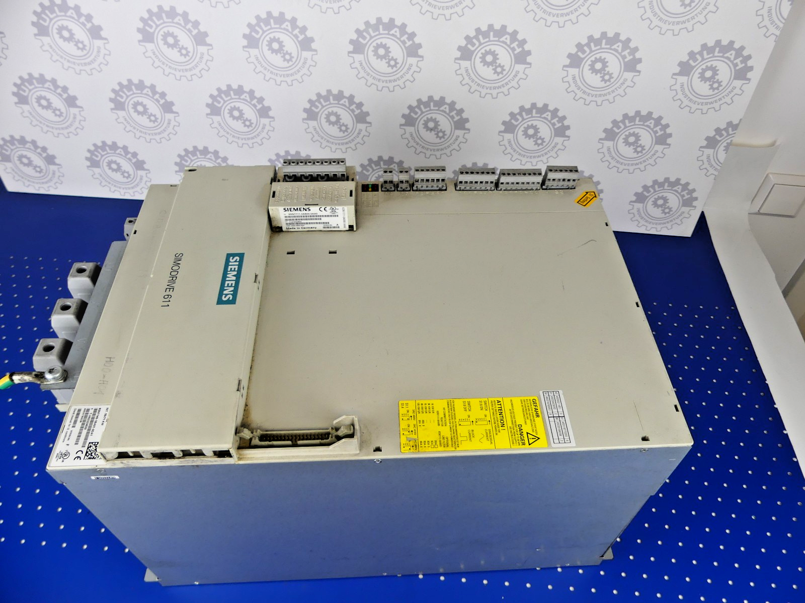 SIEMENS 6SN1145-1BA01-0DA1