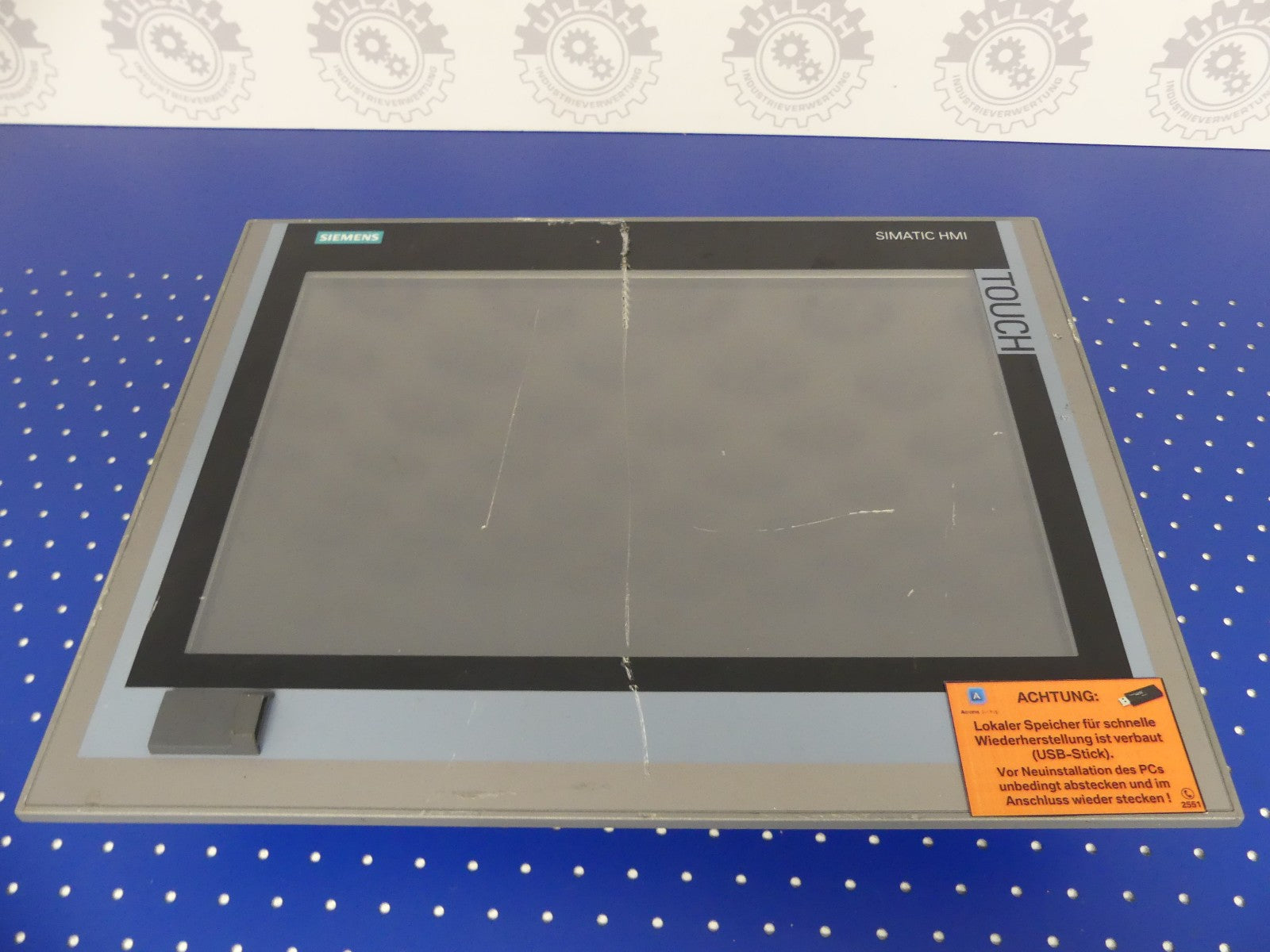 SIEMENS SIMATIC IPC477D 6AV7240-3BC04-0HA0