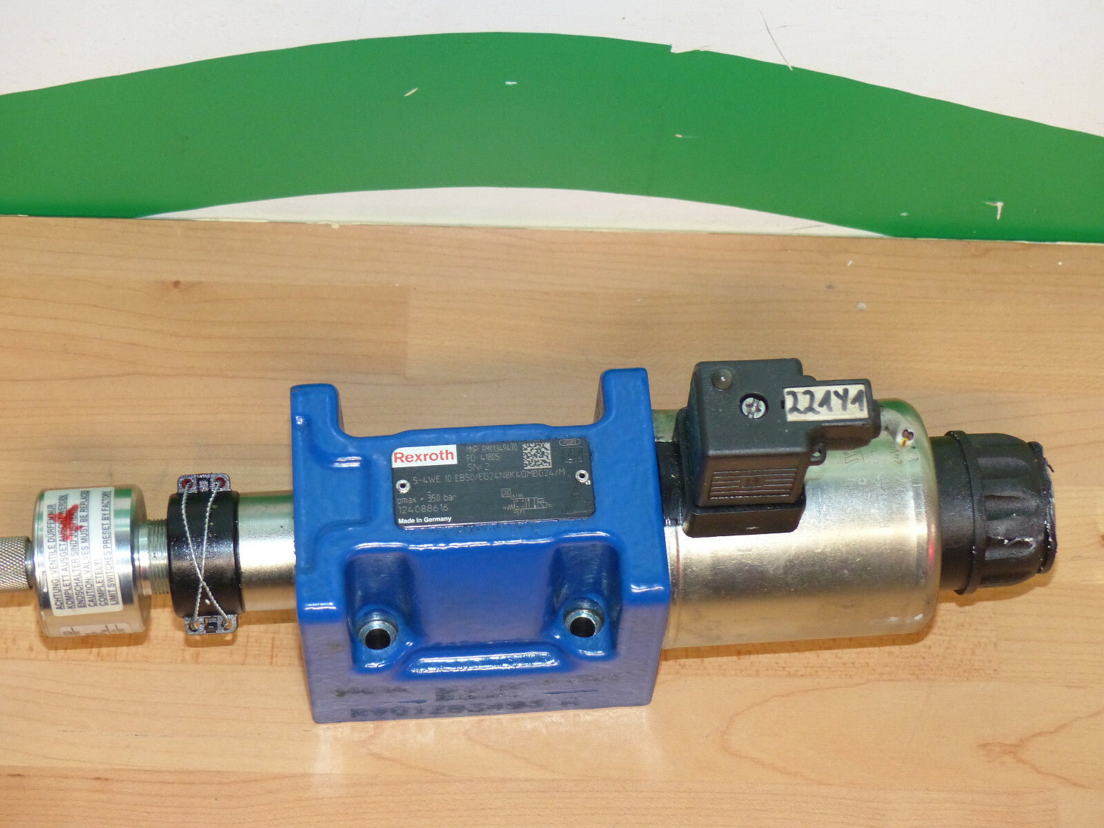 Rexroth  5-4WE 10 EB50/EG24N8K4QMBG24/M