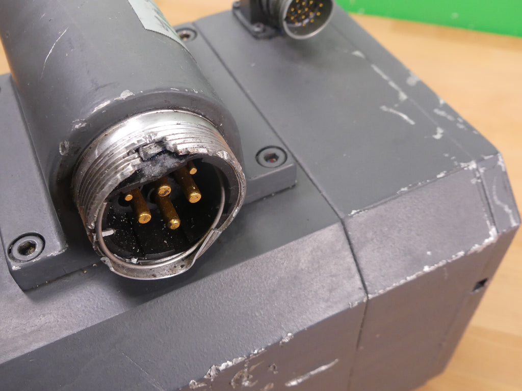 SIEMENS 1FT6084-1AF71-4AH0 BRUSHLESS-SERVOMOTOR leicht beschädgit s.Bilder