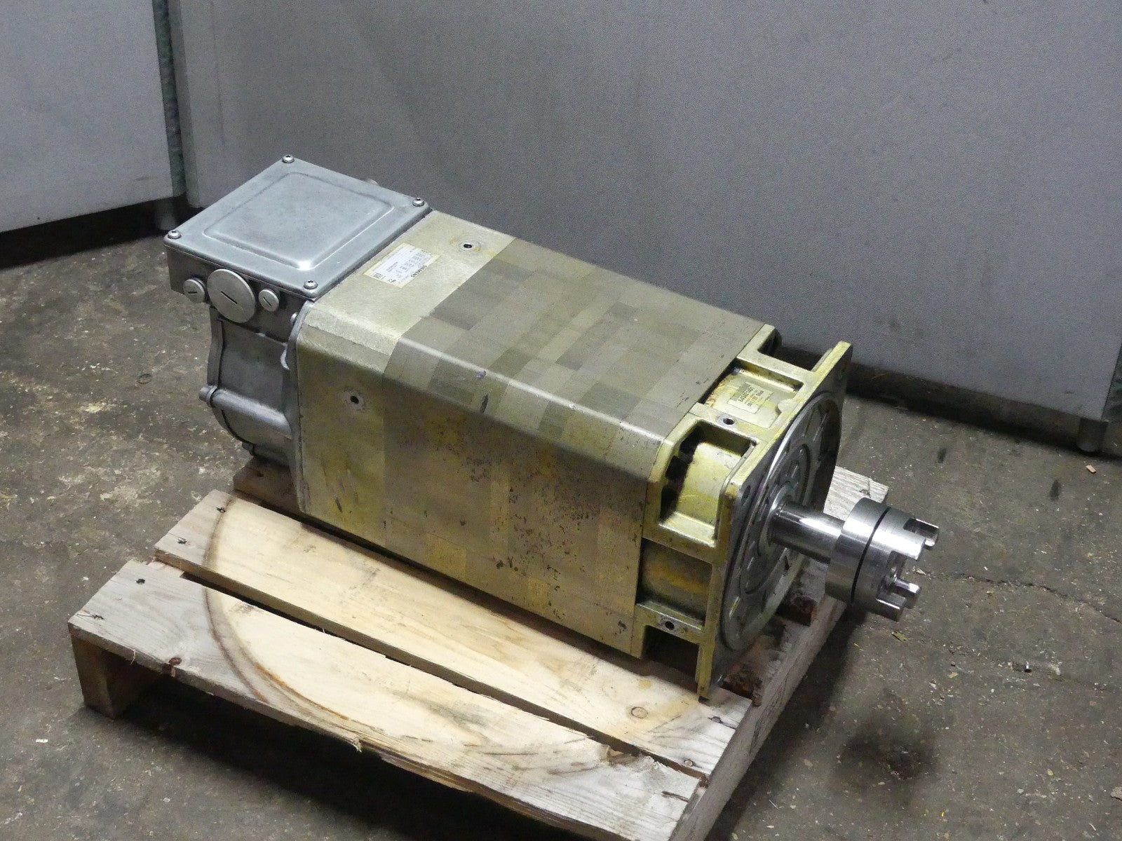 SIEMENS 1PH7137-2GG02-0CJ0