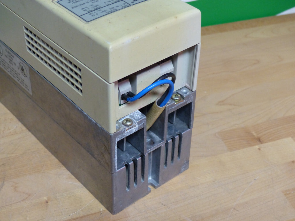 Flender Motox Drive E167544 Frequenzumrichter 1,6  KVA