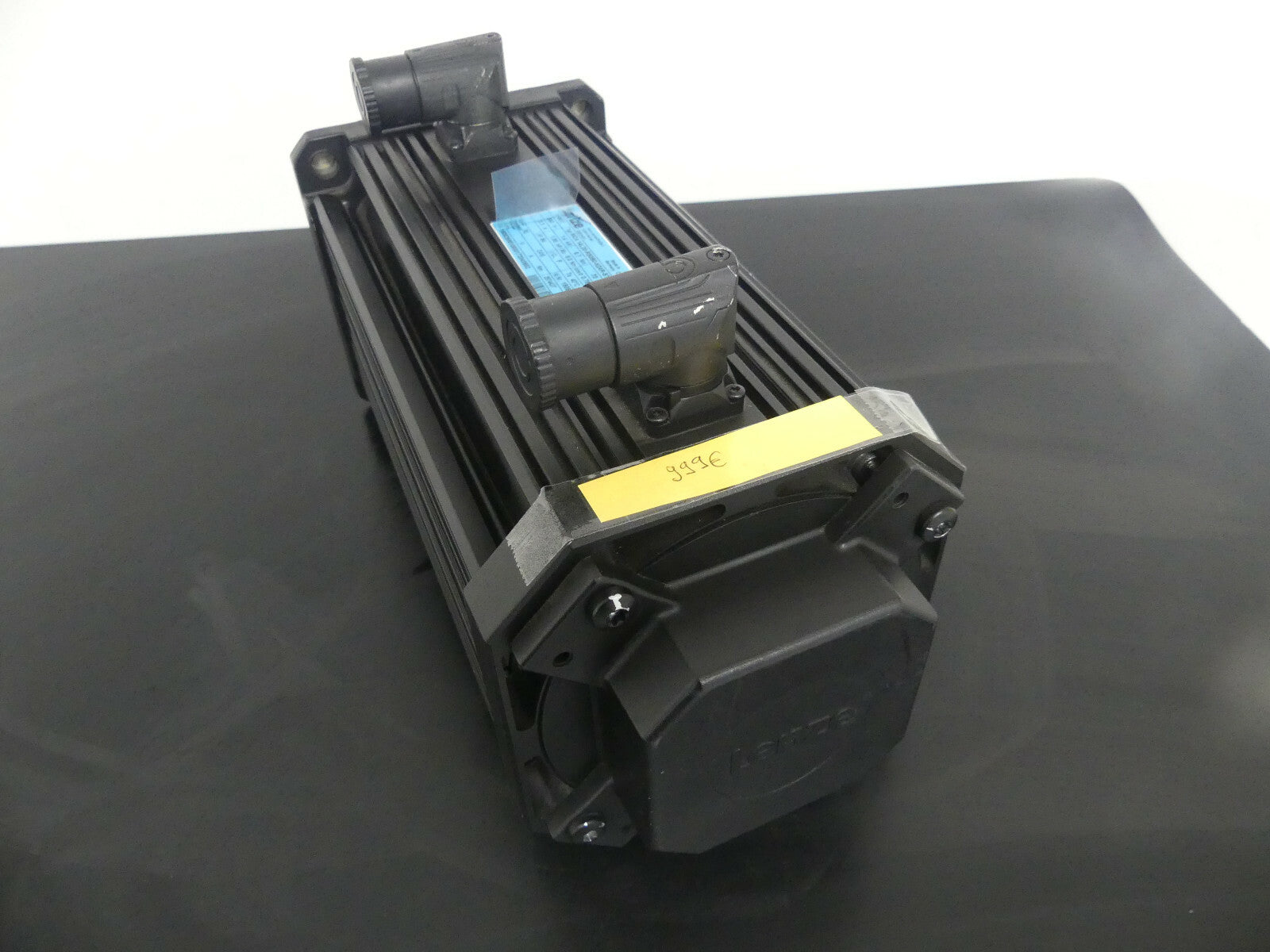 Lenze MCA 14L20-RS0B0-N24R-ST5S00N-R0SU