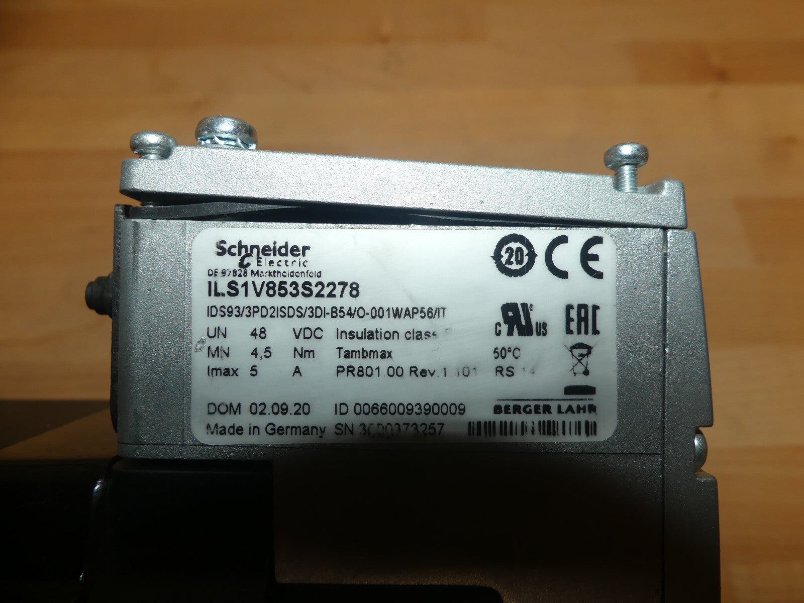 Schneider ILS1V853S2278  Servomotor