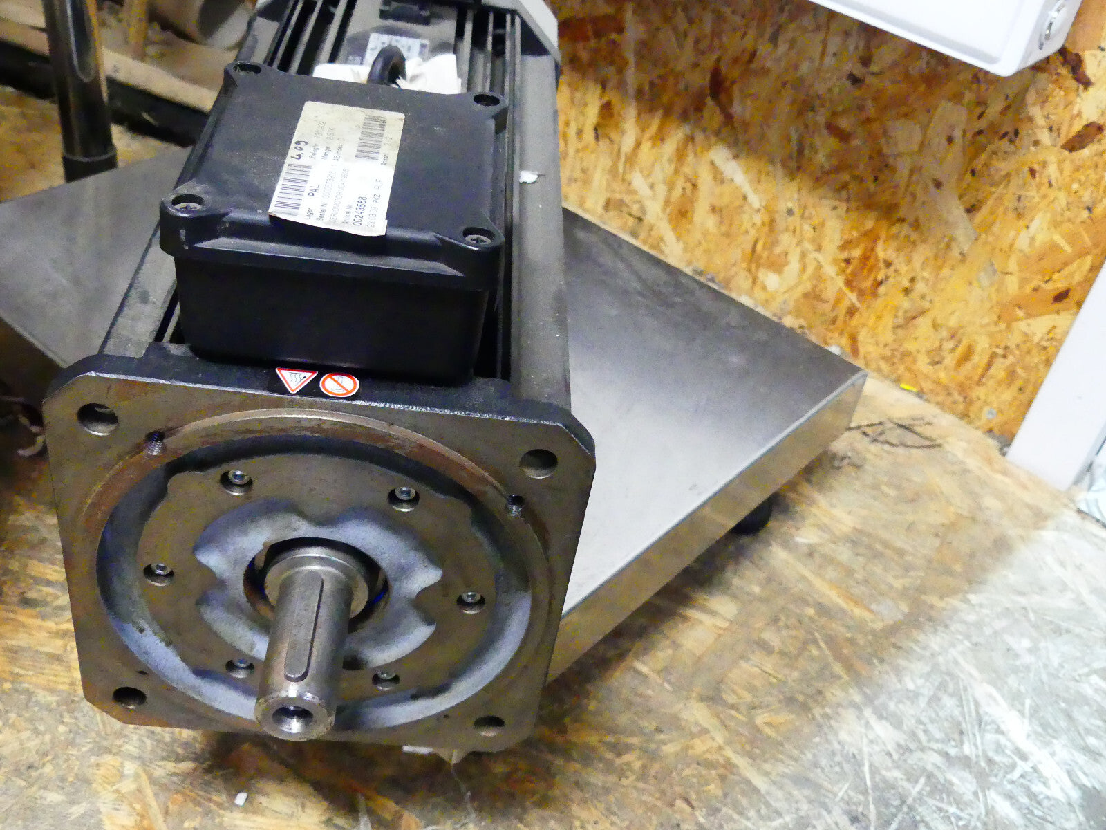 Lenze MCA 19S35-RS0P2-B28R-KS5F12N-R0SU  Neuwertig