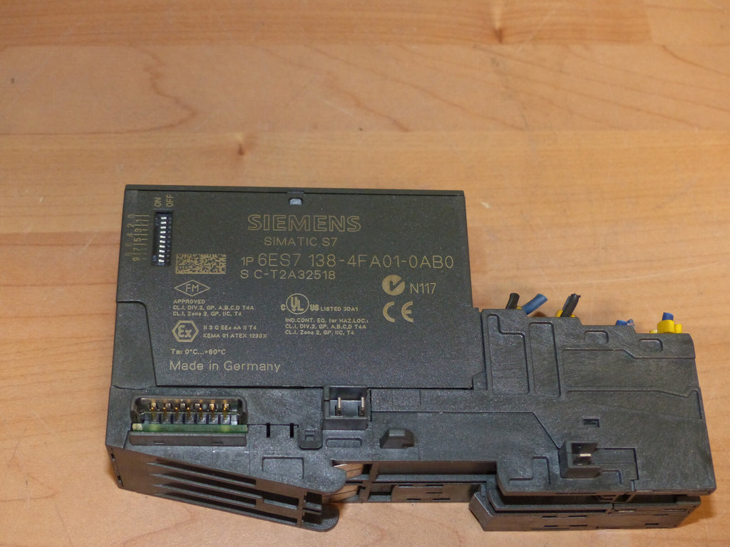 Siemens 6ES7 138-4FA01-0AB0   6ES7 1384FA010AB0