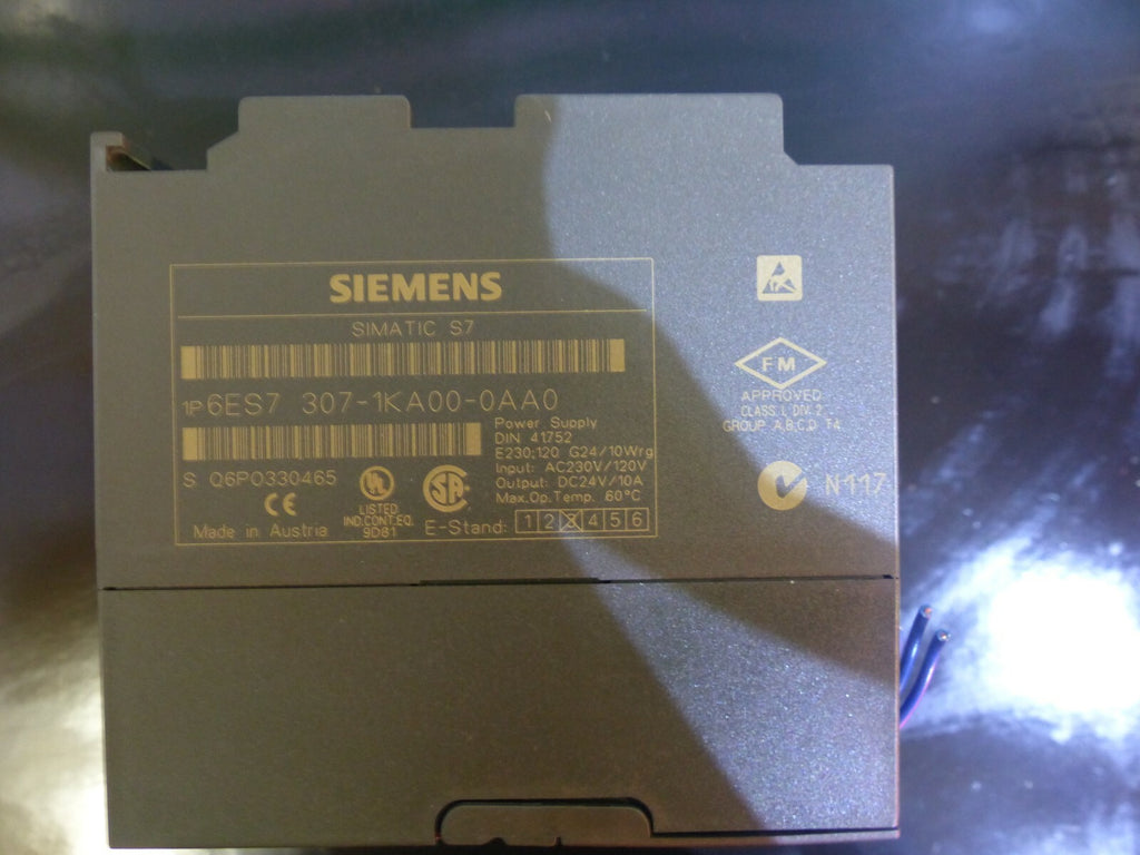 Siemens 6ES7 307-1KA00-0AA0 // 6ES7307-1KA00-0AA0