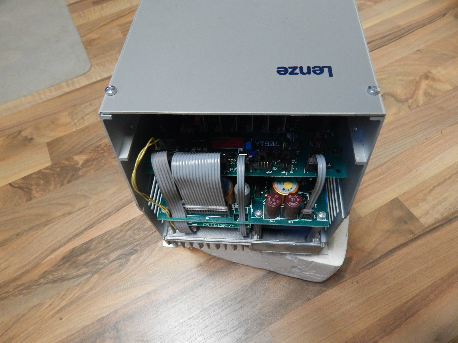 Lenze AC-762 E.7C Frequenzumrichter Frequenzumformer AC-762 E.7C