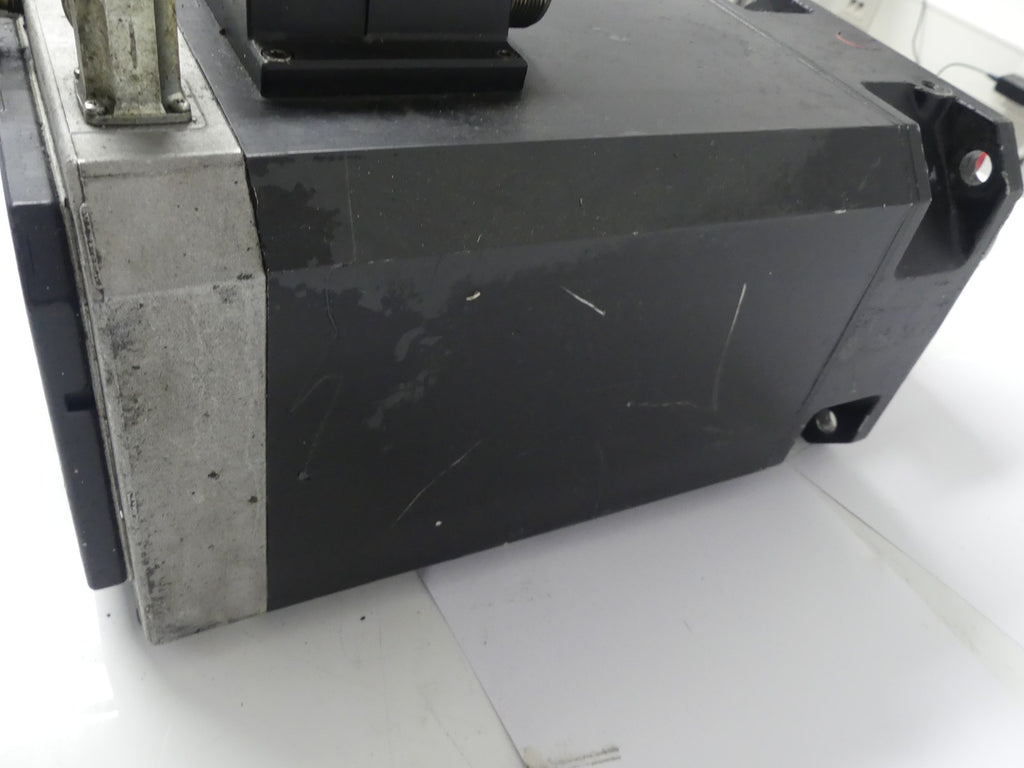 SIEMENS 1FT6105-1AC71-2AG1   1FT61051AC712AG1 Servomotor