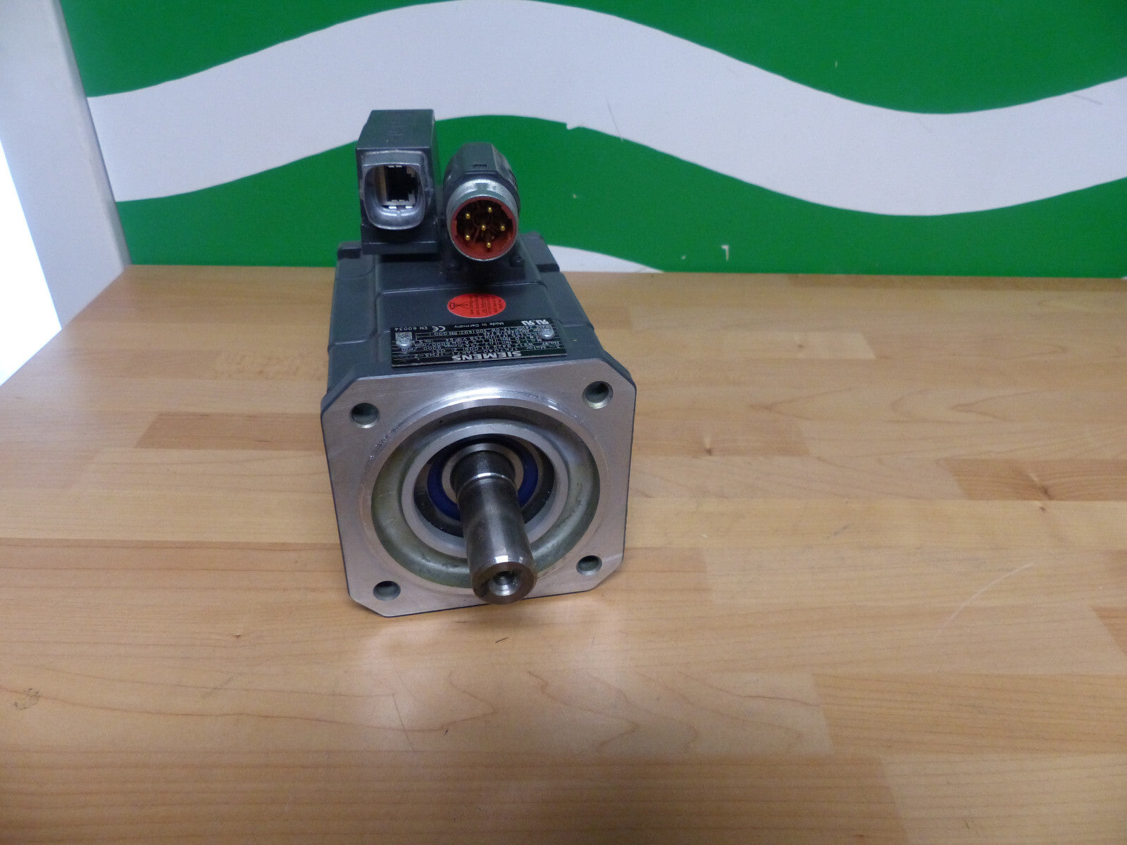 SIEMENS 1FK7040-5AK71-1FH3-Z   1FK7 0405AK711FH3Z  used s.Bilder