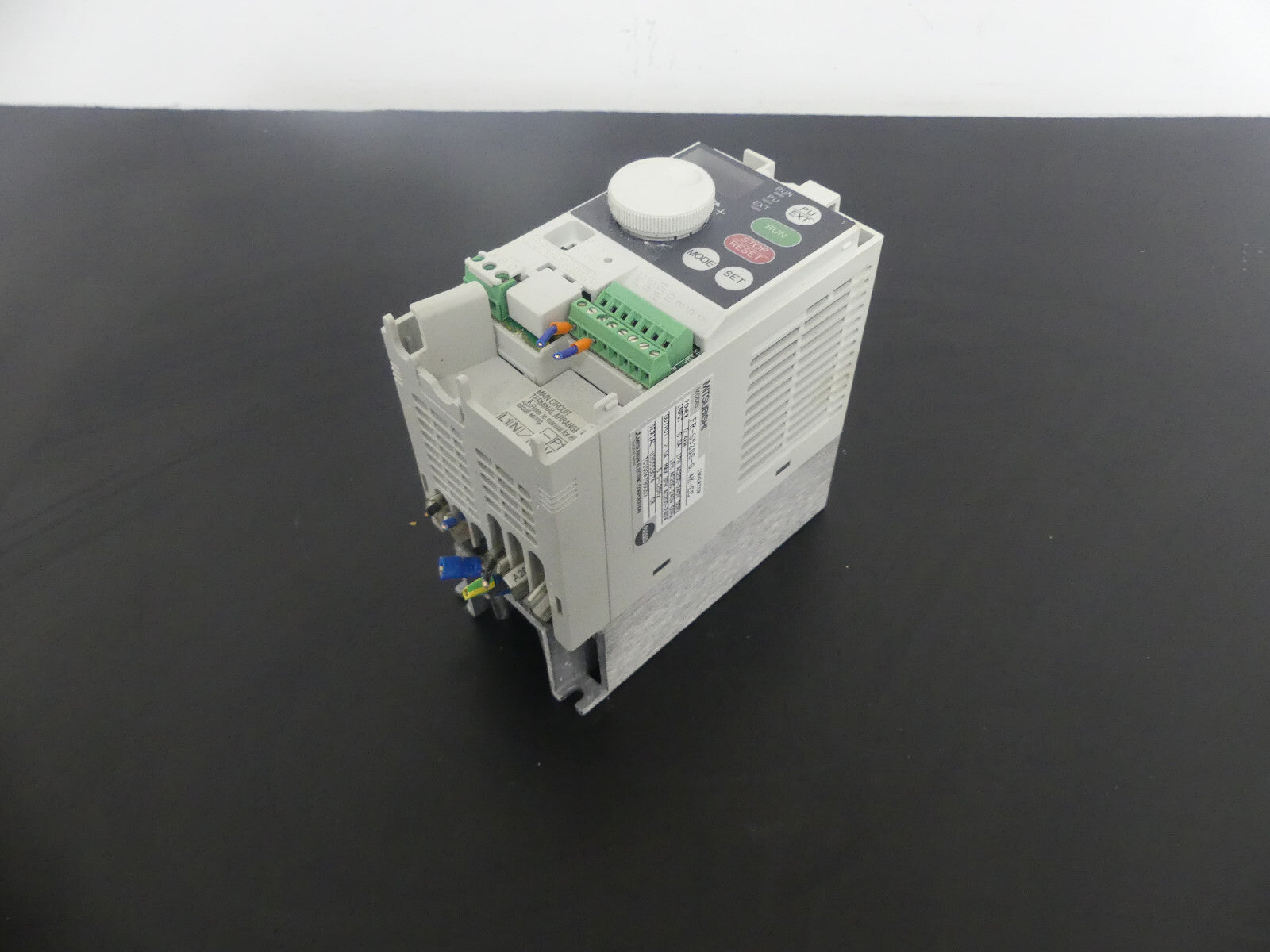 Mitsubishi FR-S520S-0.4K-EC beschädigt