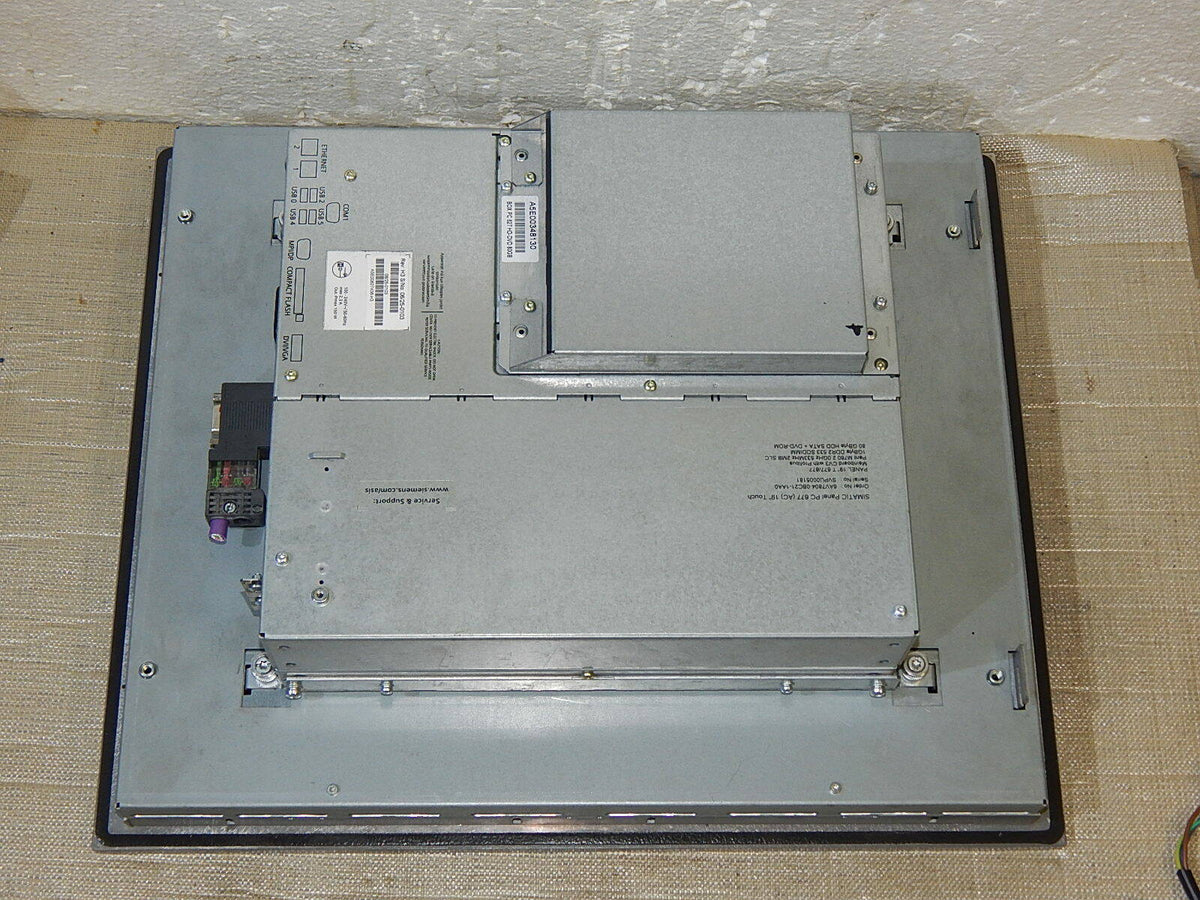  SIEMENS SIMATIC PANEL PC 677 6AV7804-0BC21-1AA0 // 6AV7 804-0BC21-1AA0  USED