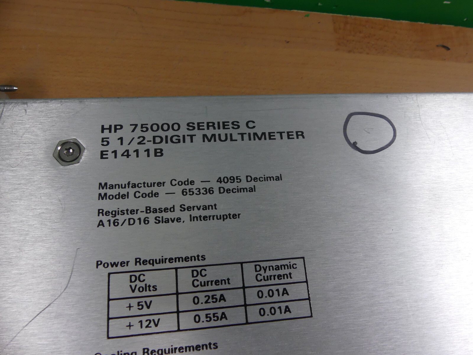 HP E1411B 5 1/2 - DIGIT Multimeter Hewlett Packard HP 75000  Series C