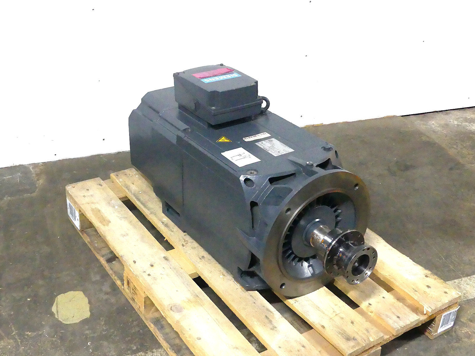 Siemens 1PH8184-1DF030CA1-Z  1PH8184-1DF030-CA1-Z