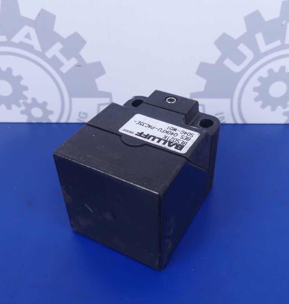 Balluff BES021K BES Q40KFU-PAC35E-S04G-W01