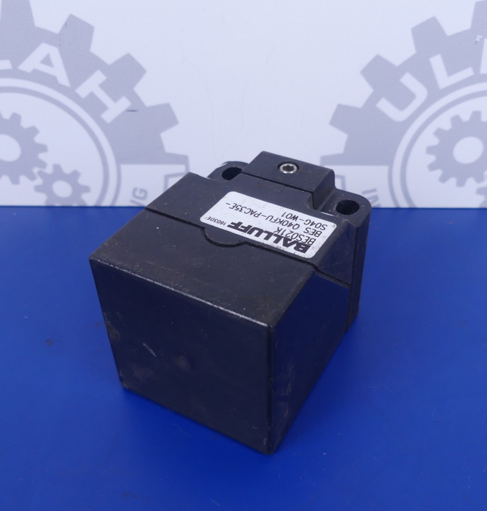 Balluff BES021K BES Q40KFU-PAC35E-S04G-W01