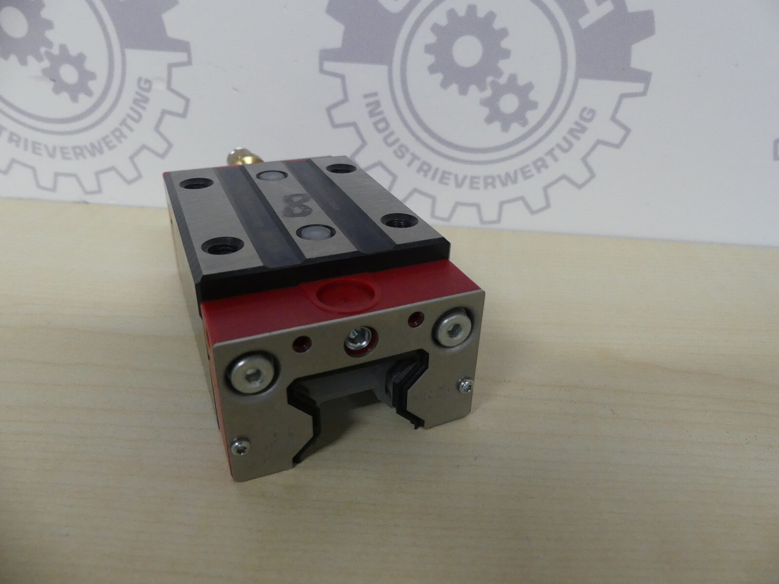 SCHNEEBERGER MR W 25-C-G0-V1-R1-CN-S99-LN