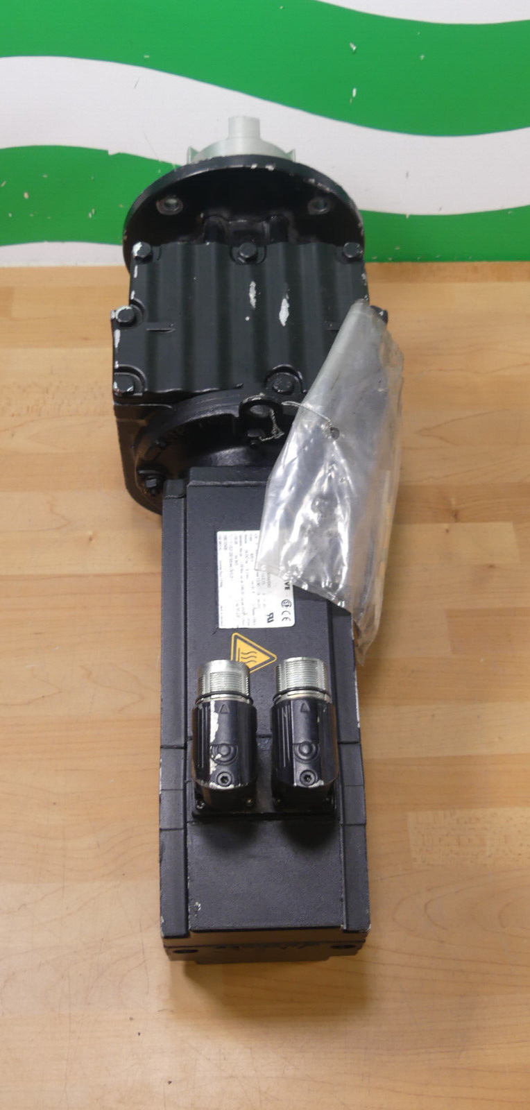SEW RF27CMP63S/BP/KY/AK0H/SB1 Servomotor mit Getriebe