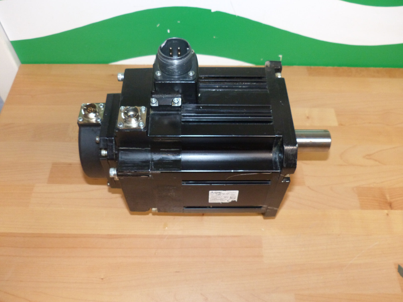 Mitsubishi hf154bs-a48 Servo Motor used leicht beschädigt s.Bilder