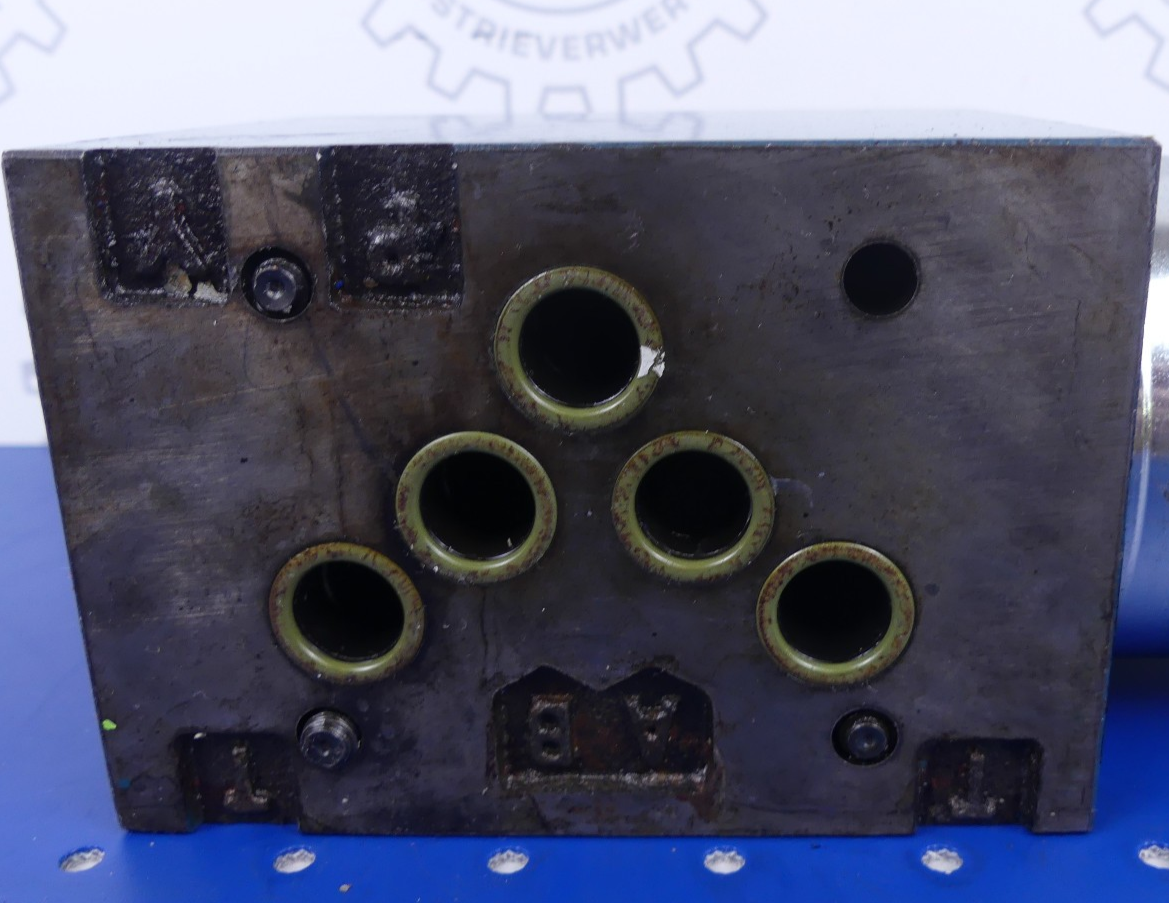 Bosch Wegeventil 0810001830 081WV10P1V1070ES024
