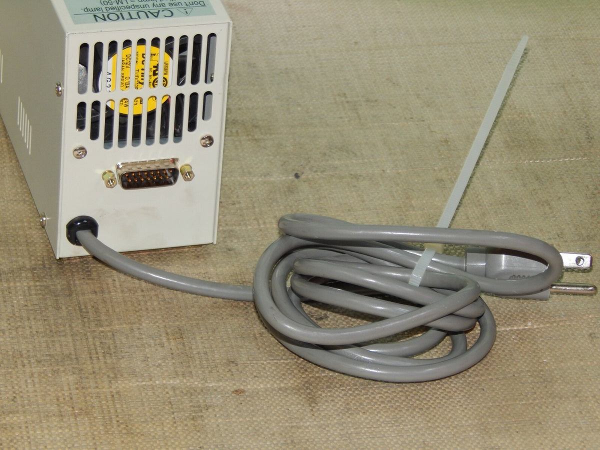  Moritex  MHF-501 faseroptische Lichtquelle 100V 50/60Hz  50W Halogen Lampe 