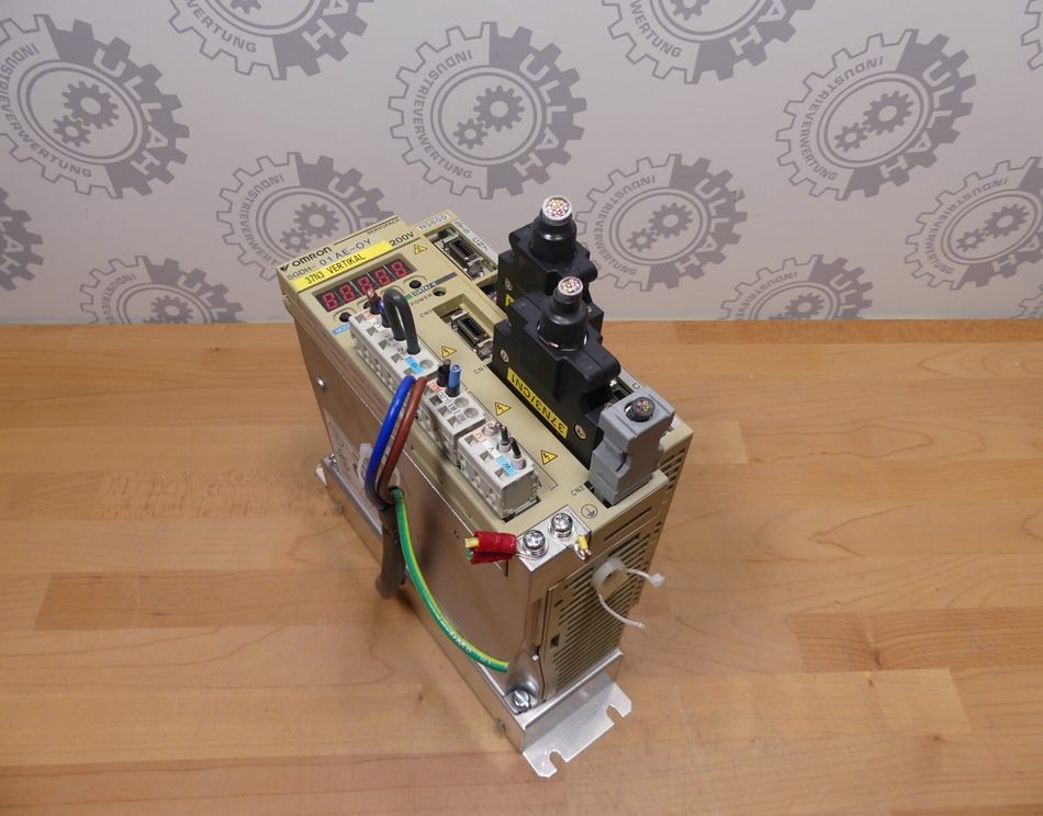 Omron SGDH-01AE-0Y + JUSP-NS600