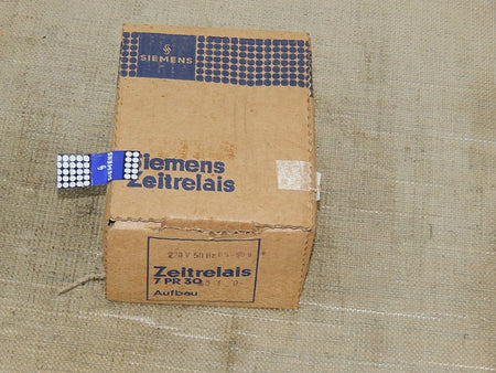  Siemens 7PR30 51-0 Zeitrelais 