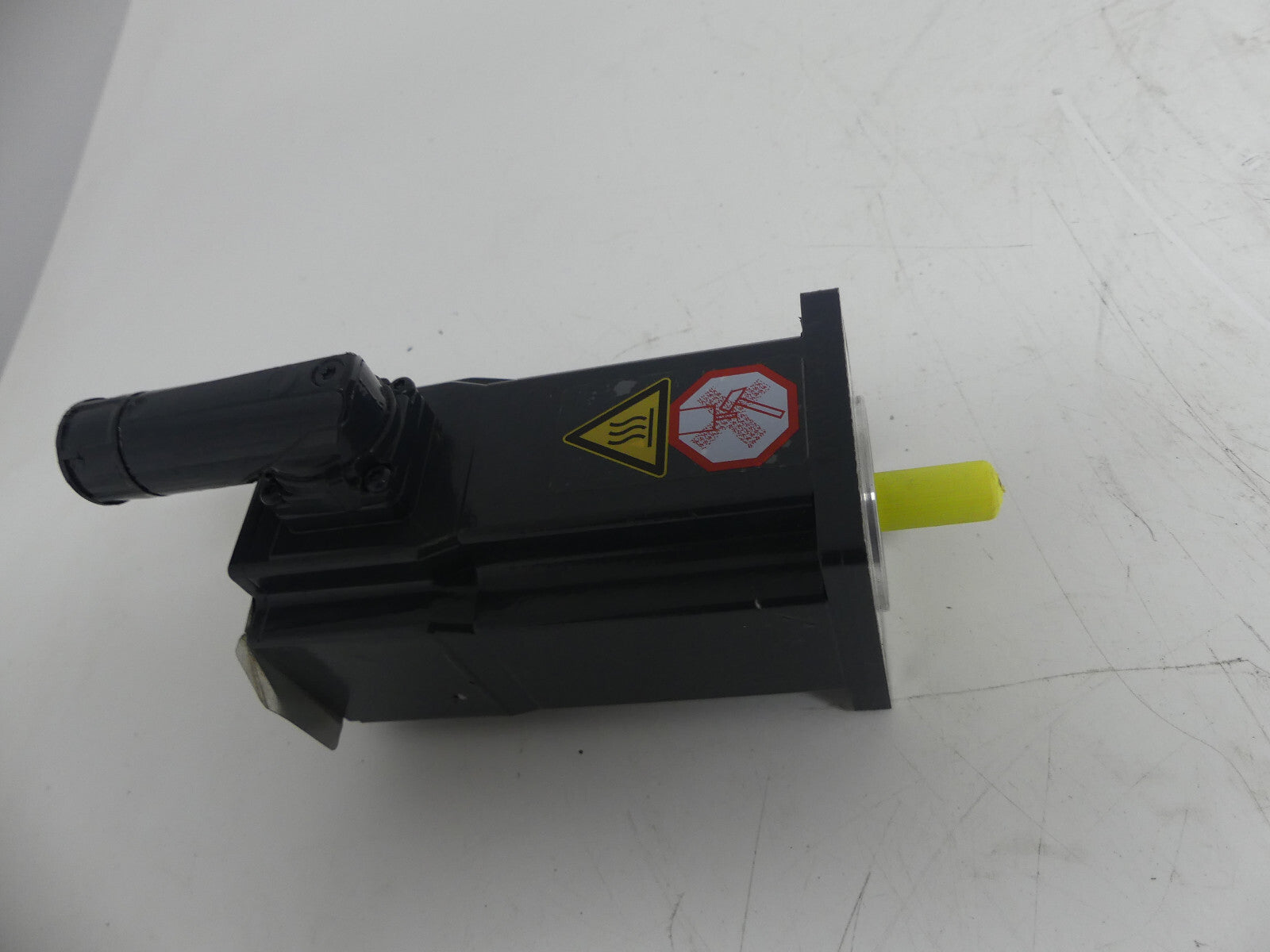 BECKHOFF AM8021-0DH0-0000