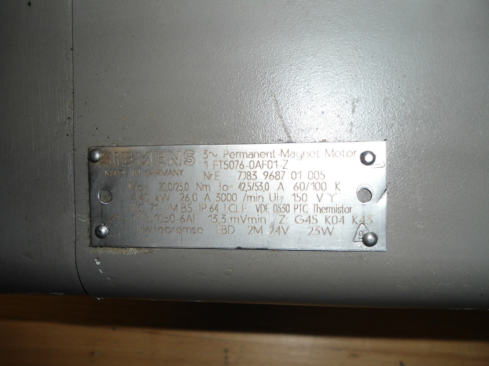 SIEMENS SERVOMOTOR  1FT5076-0AF01-Z ,1FT5076-0AF01-Z