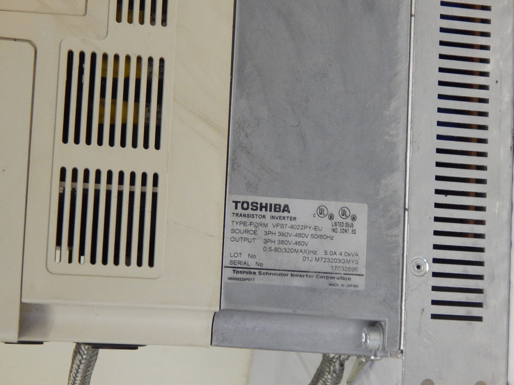 Toshiba FORM VFS7-4022PY-EU Frequenzumrichter Inverter 4,kVA  Used