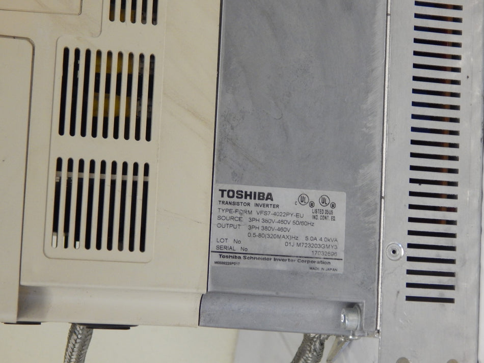 Toshiba FORM VFS7-4022PY-EU Frequenzumrichter Inverter 4,kVA  Used