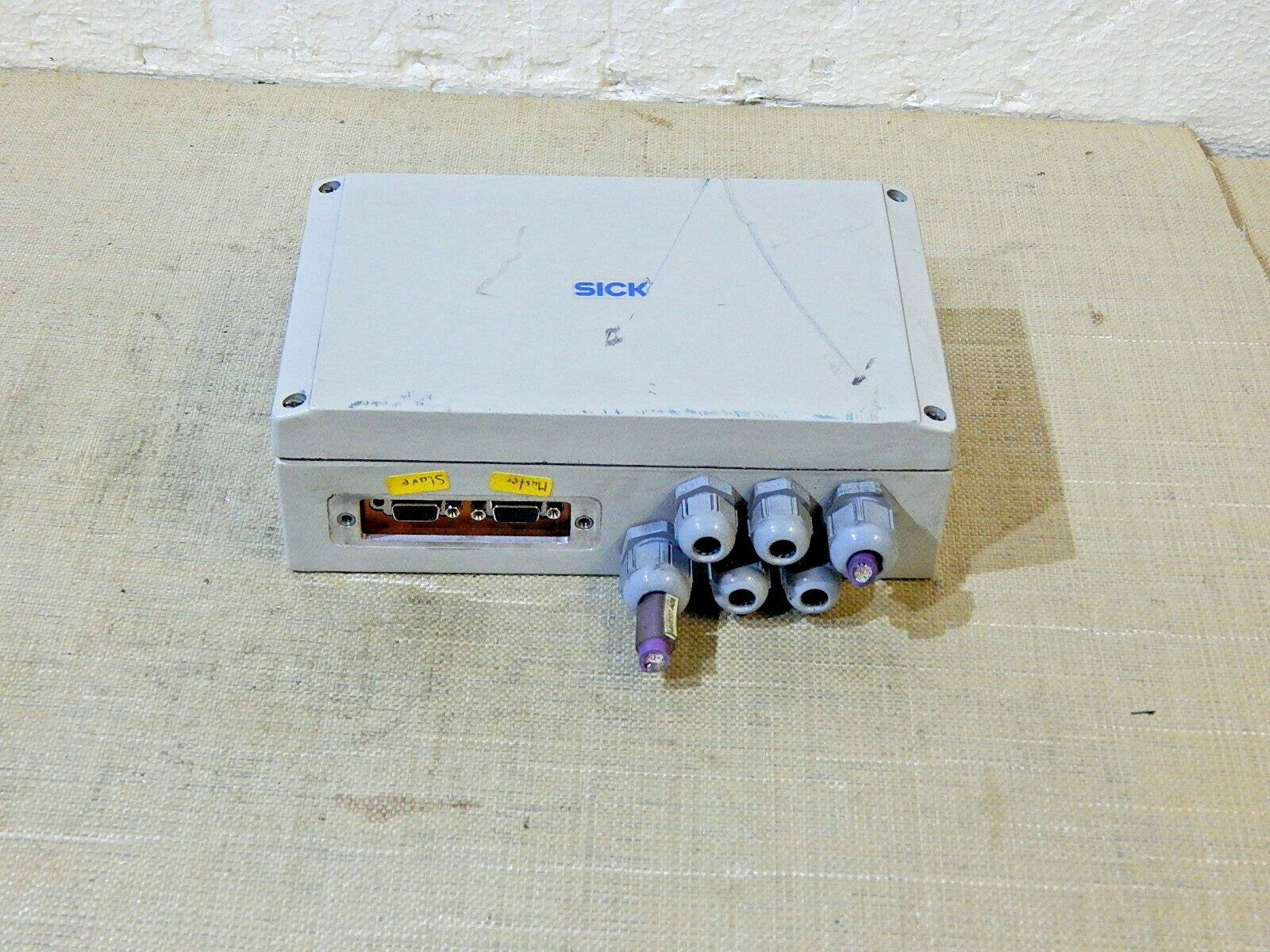  Sick BMV10-0111 Busanschlussmodul gehause gekratz s.Bilder