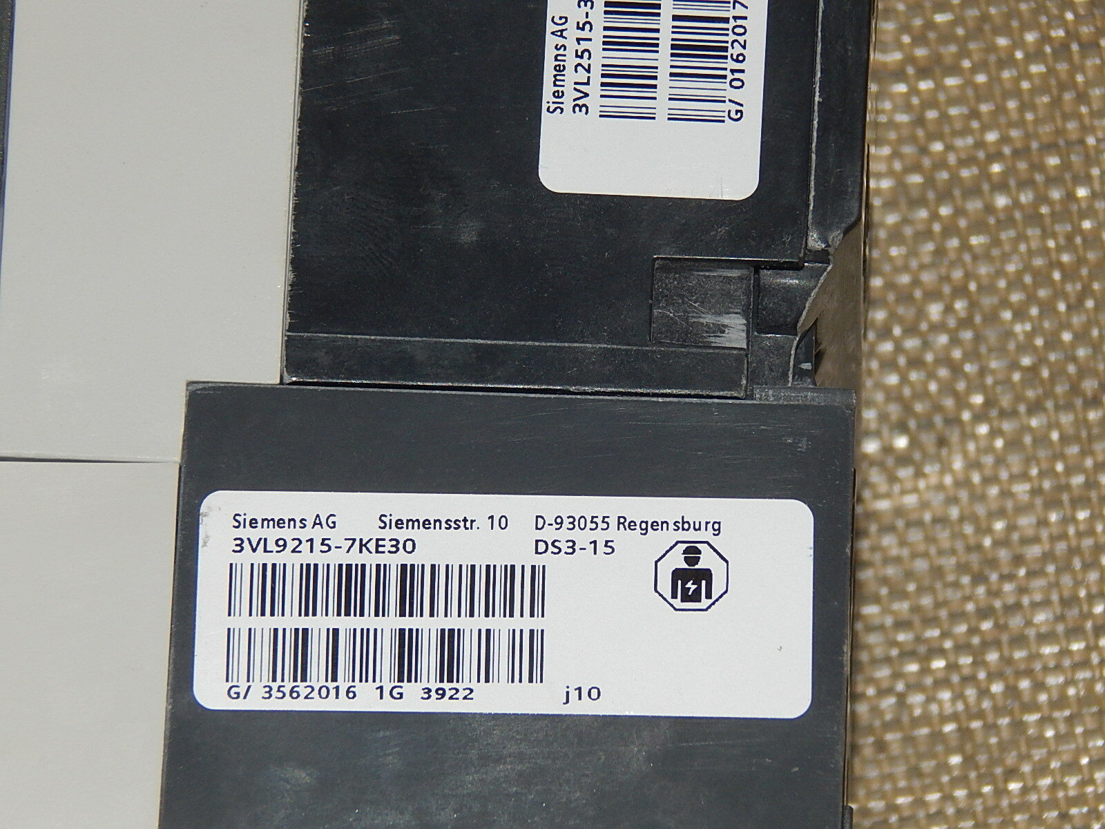 SIEMENS 3VL2515-3RR30-0AA0 + 3VL9215-7KE30 Leistungsschalter 150A used