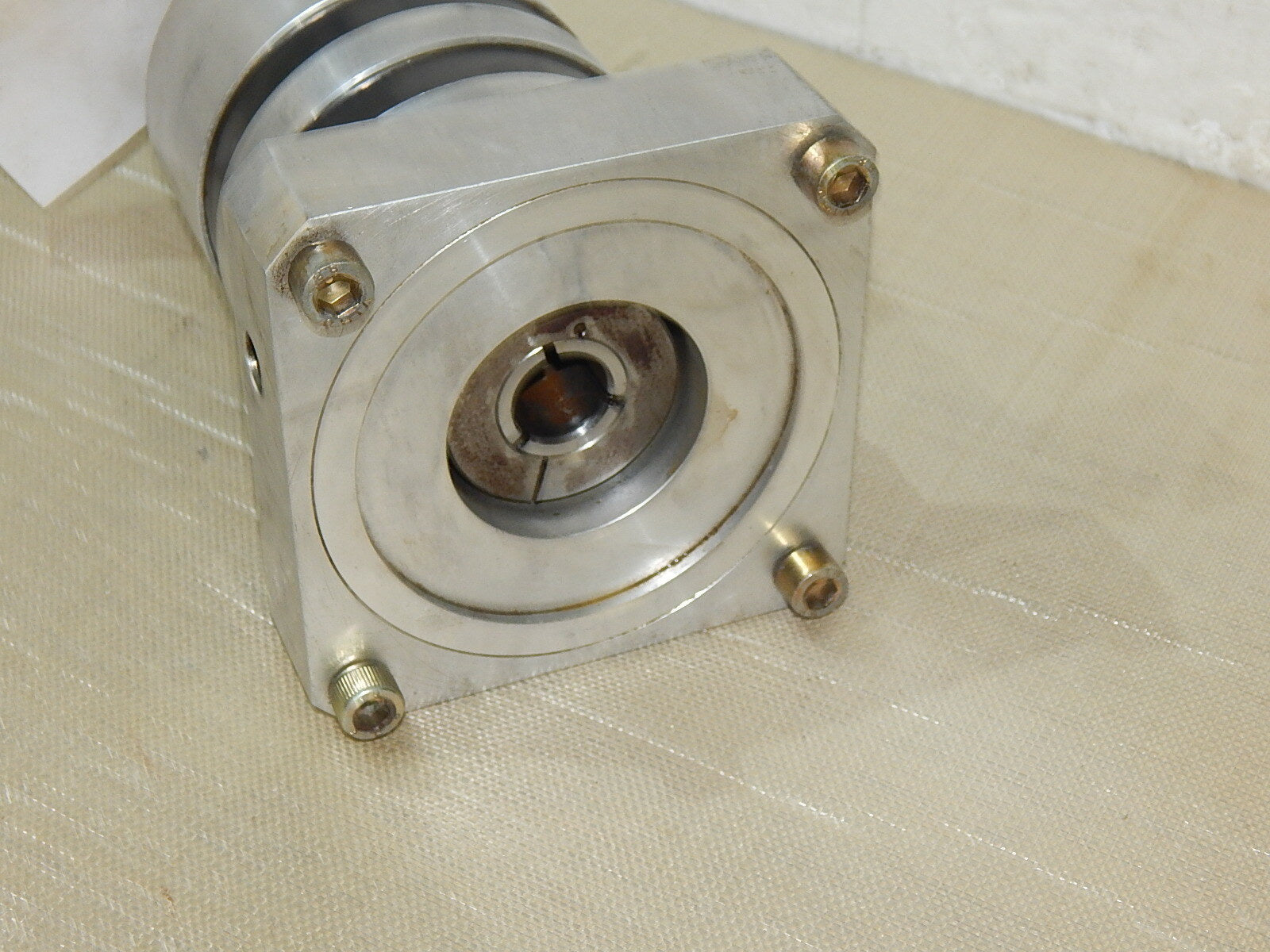  KEB Planetengetriebe  EPL118/2  KOm.2000/26255 i=20/1 Used