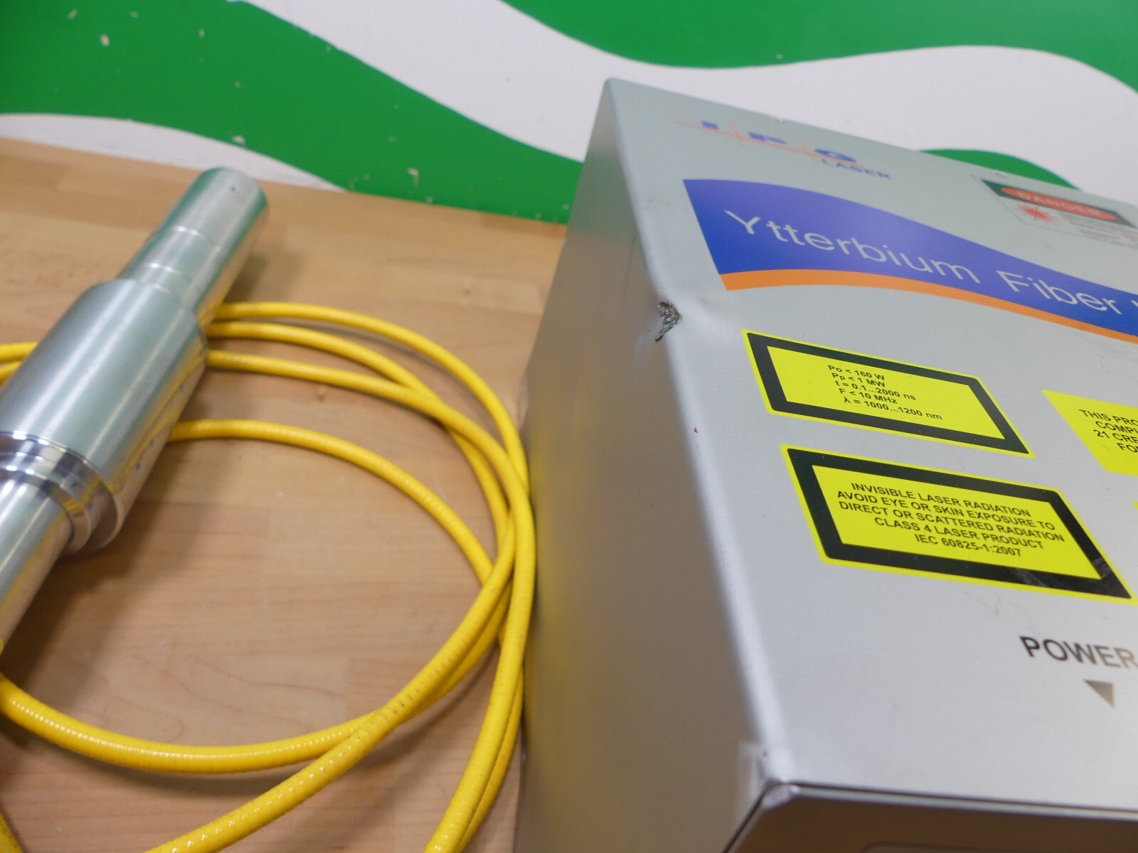 IPG Laser PHOTONICS YLP-V2-1-MA  (leicht beschädigt, s.Bilder)