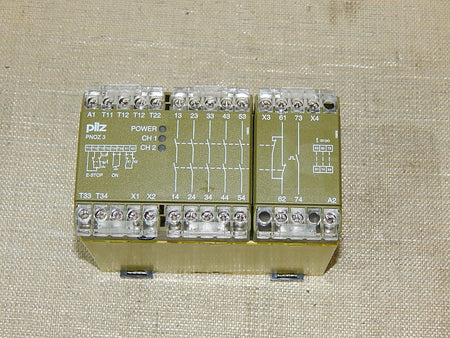 PILZ Zeitrelais PNOZ 3 24V DC 5S1O Sicherheitsschaltgerät 24 VDC 4.5W  Used