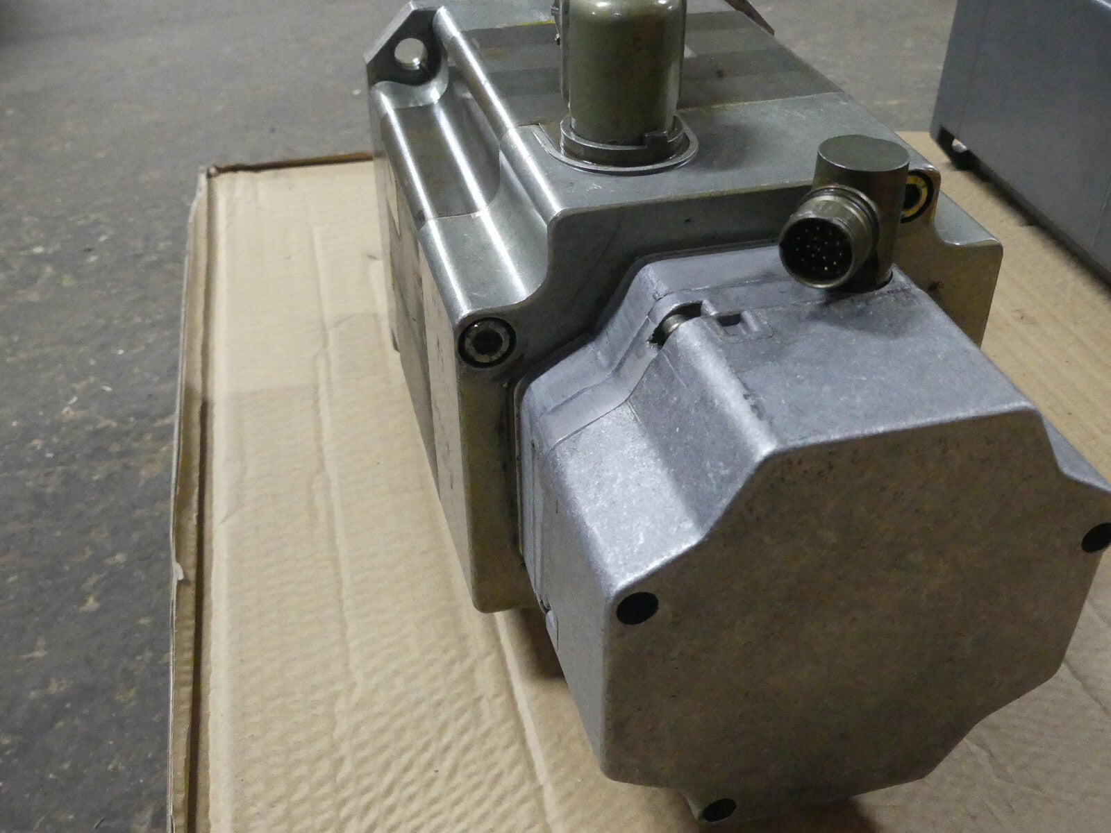 Siemens 1FK61038AF711EH0   1FK6103-8AF71-1EH0 Servomotor