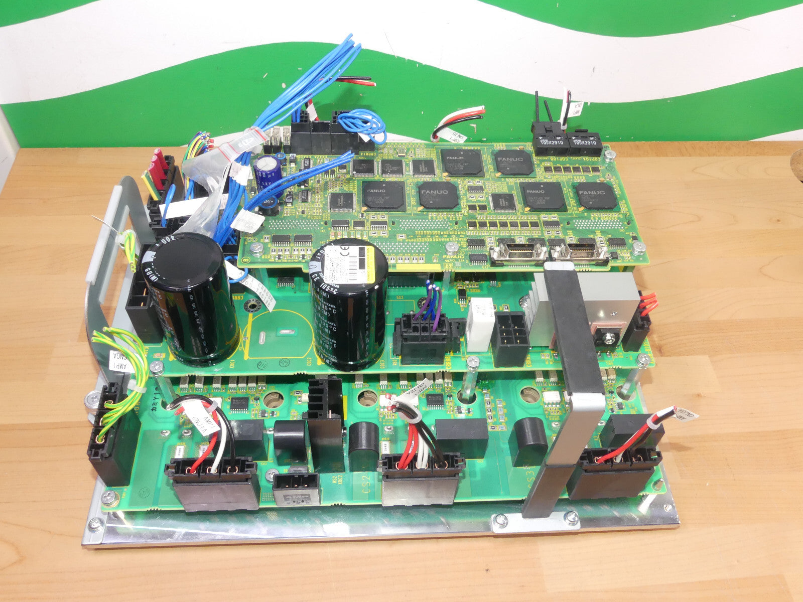 FANUC Servoverstärker A06B-6400-H005, A20B-8101-079,A20B-8101-081,A20B-2102-040
