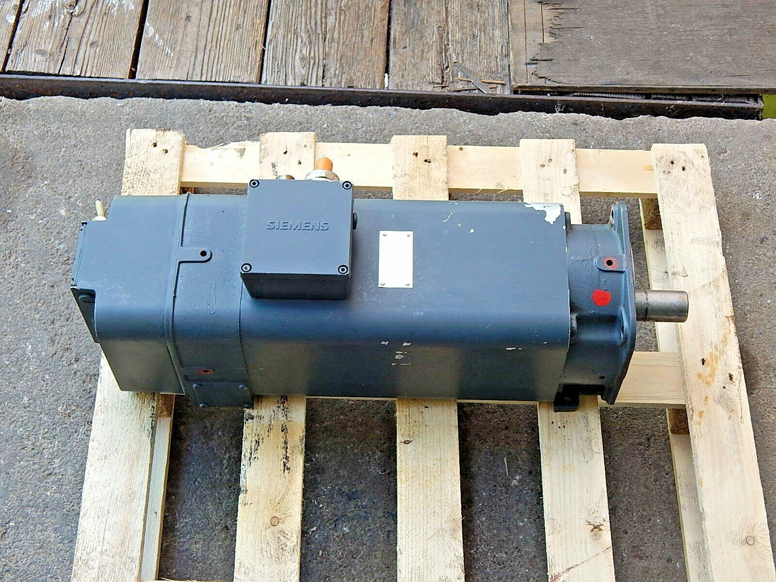 Siemens Spindelmotor 1PH6107-4NF49-Z 9kW Used
