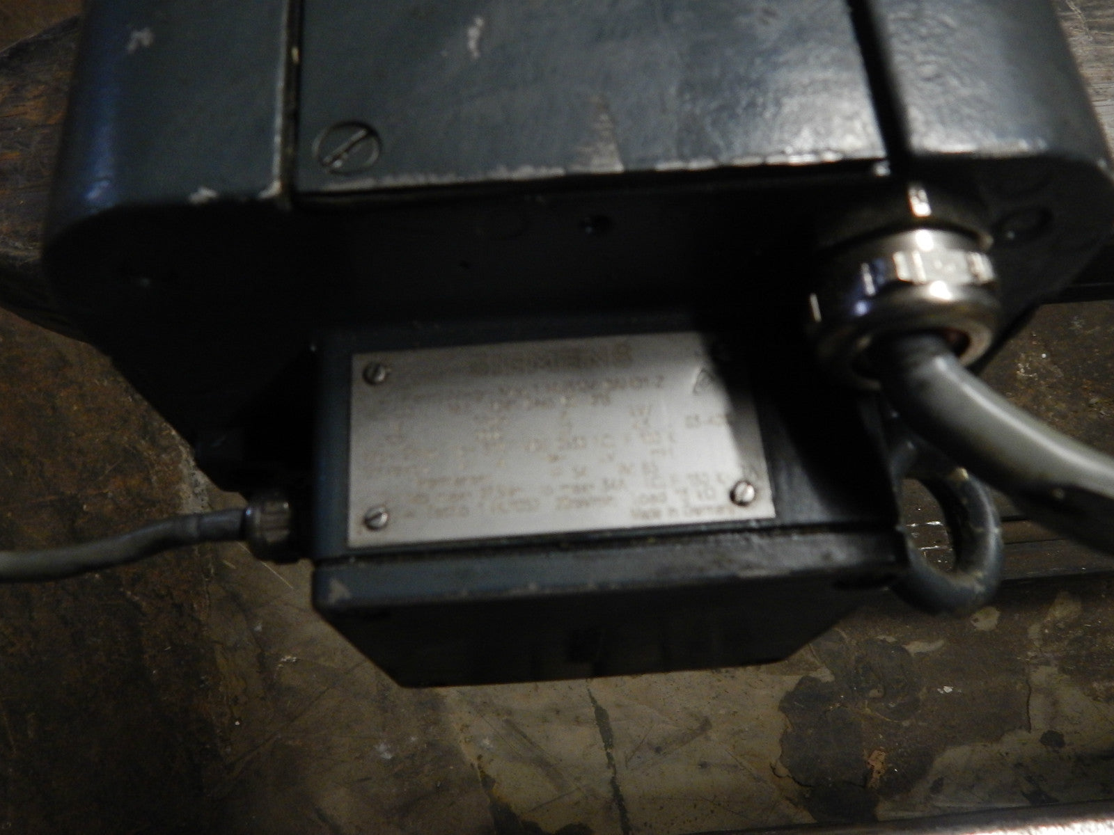 Siemens  Permanent-Magnet-Motor 1 HU3104-0AH01-Z 