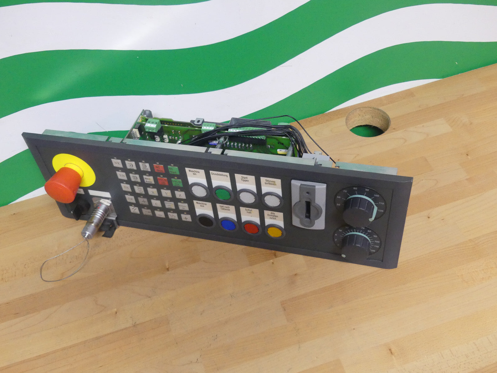 SIEMENS SINUMERIK 6FC5303-1AF12-8AB0 auf Basis 6FC5303-1AF10-8AA0