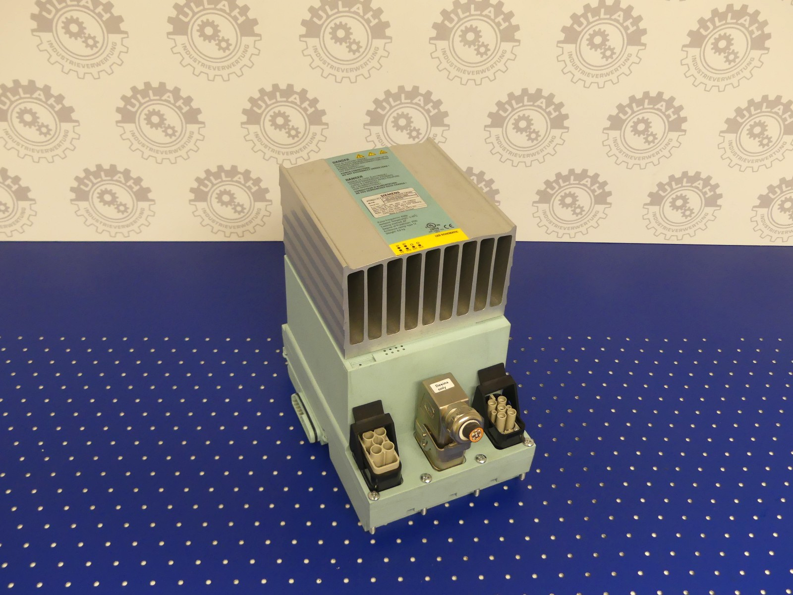 SIEMENS 6SL3235-0TE21-1SB0 + 6SL3260-2TA00-0AA0