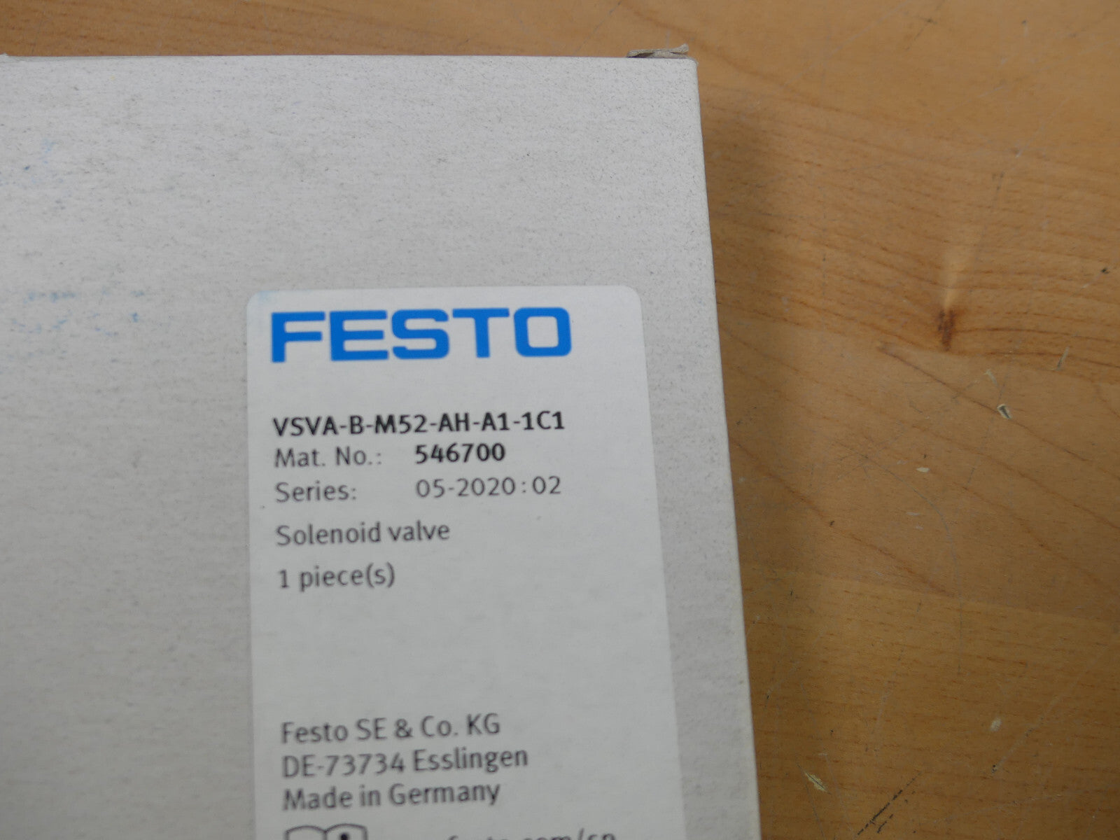 FESTO VSVA-B-M52-AH-A1-1C1